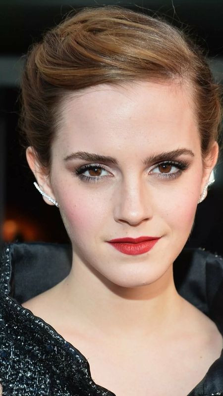 Emma Watson | Emma Watson Hollywood Wallpaper