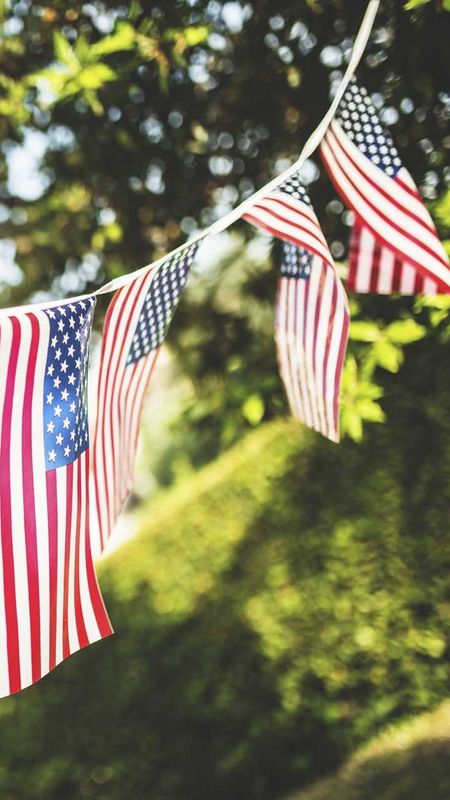 Memorial Day 2022 - Independence Day - American Flags Wallpaper