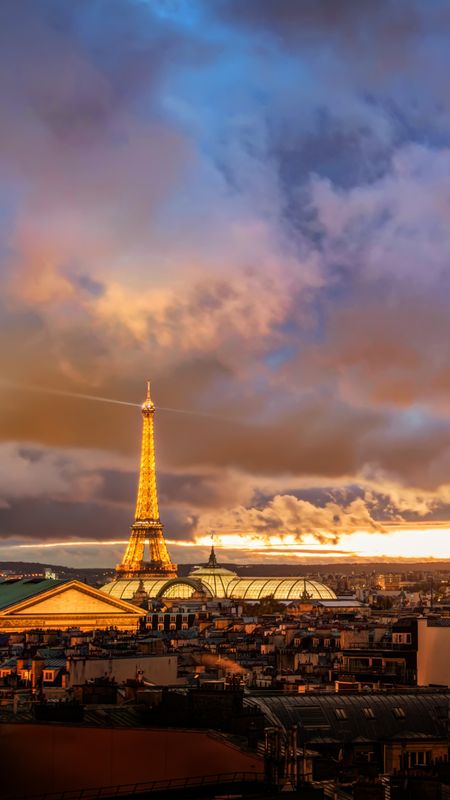 Sunset over Paris Wallpaper