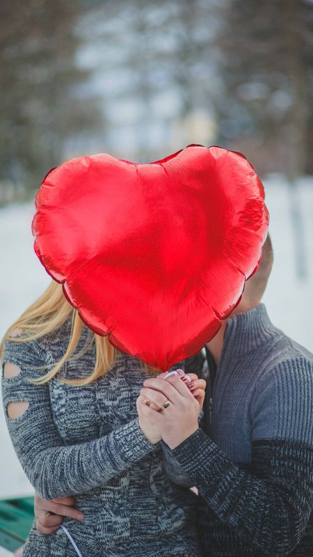 Love Couple Wallpaper