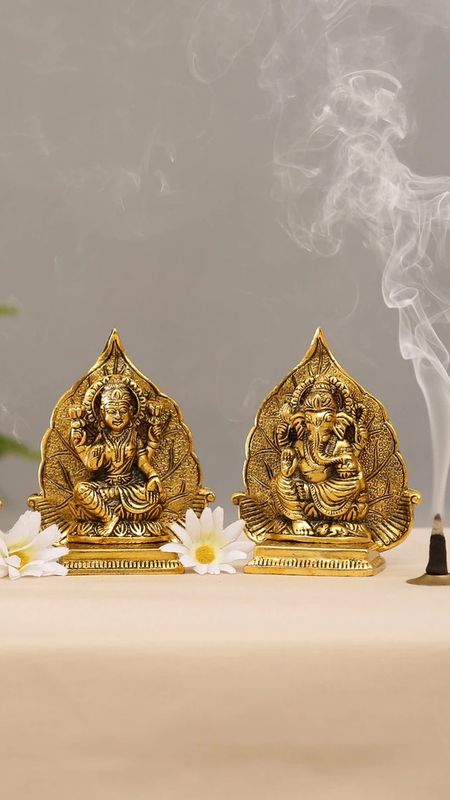 Lakshmi Ganesh - Hindu God Wallpaper