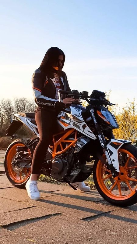Ktm - BIKER GIRL Wallpaper