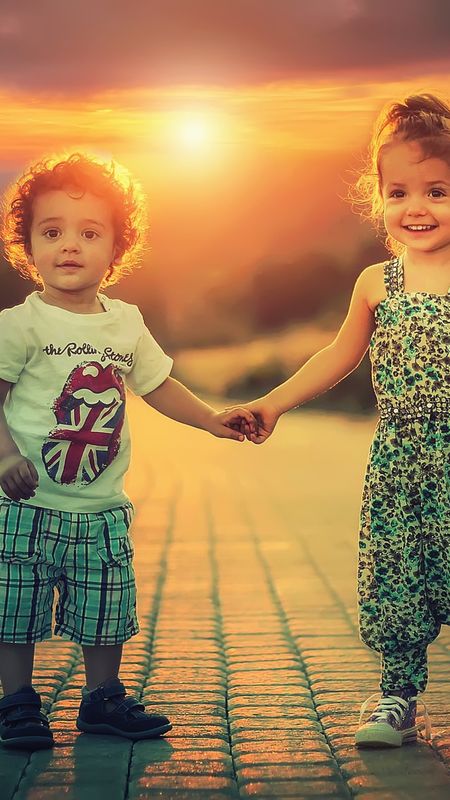 Cute Siblings Wallpaper